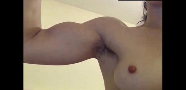  biceps flex on cam